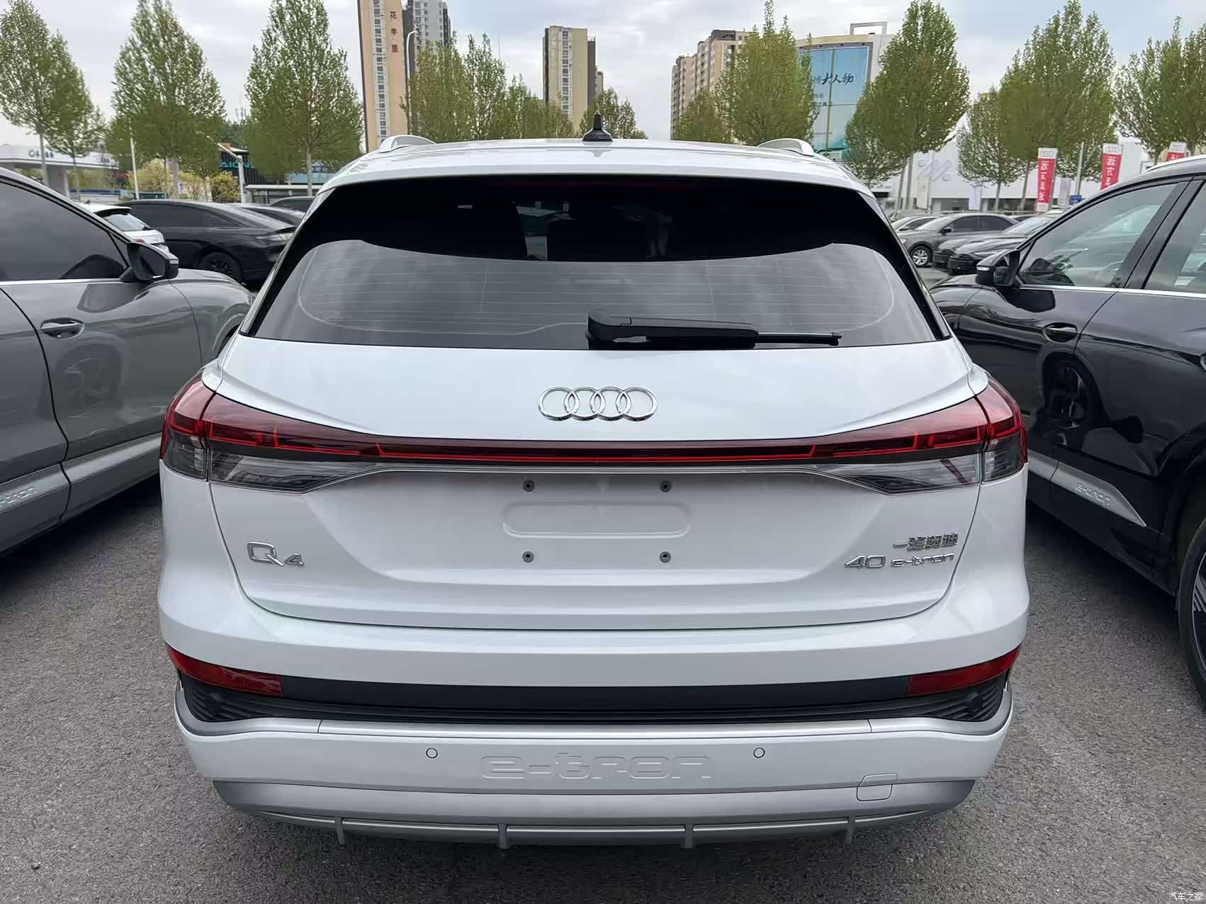 Audi Q4 e-tron, 2024 3
