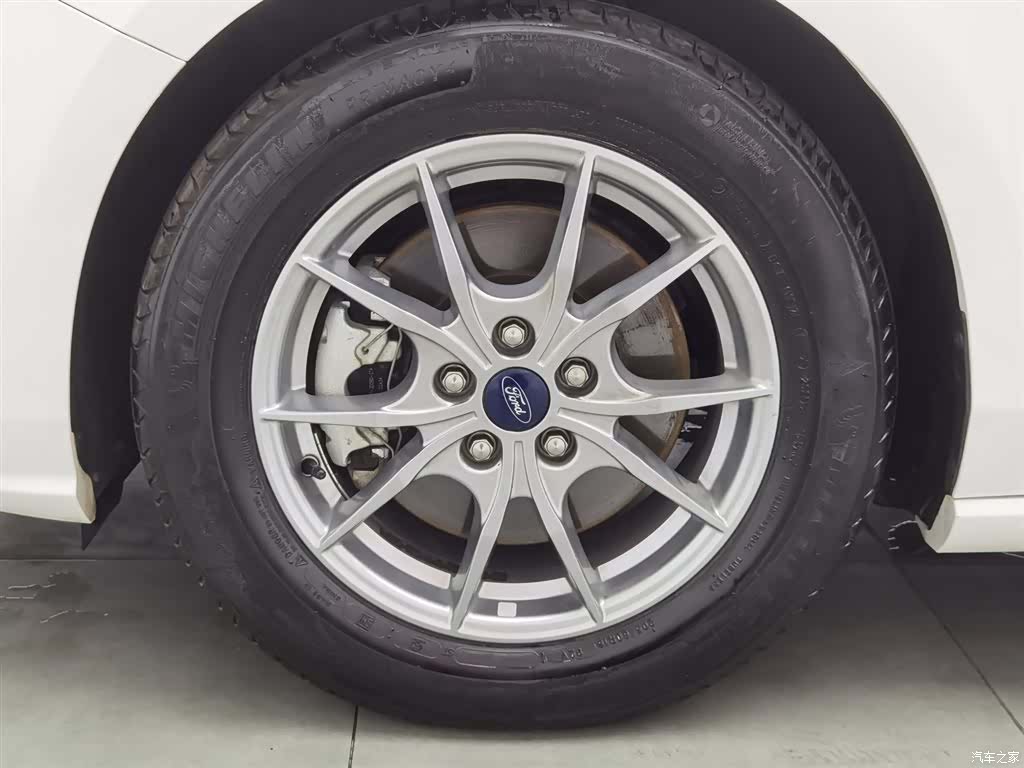 Ford Focus, 2022 17