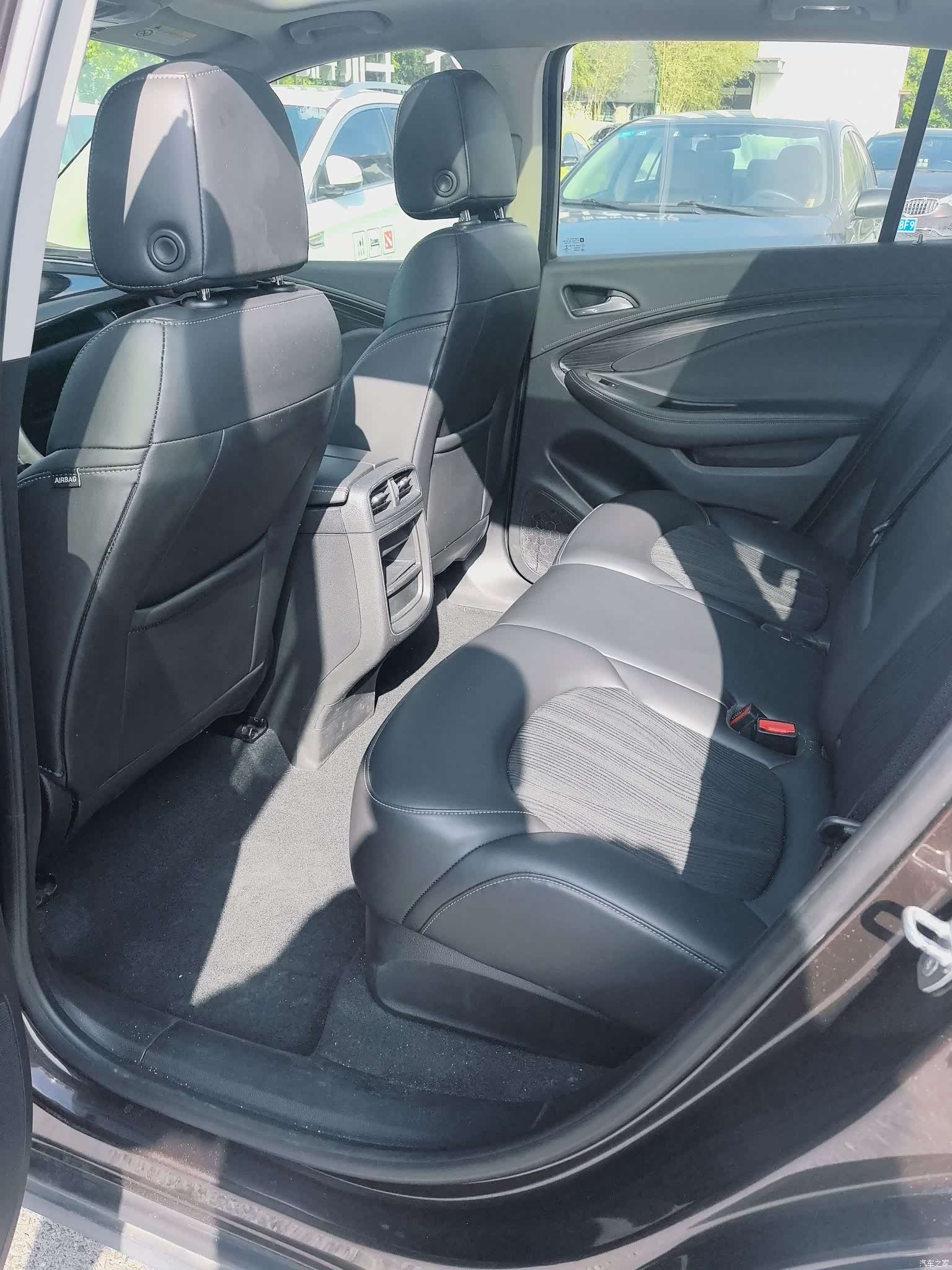 Buick Envision Plus, 2021 все фото