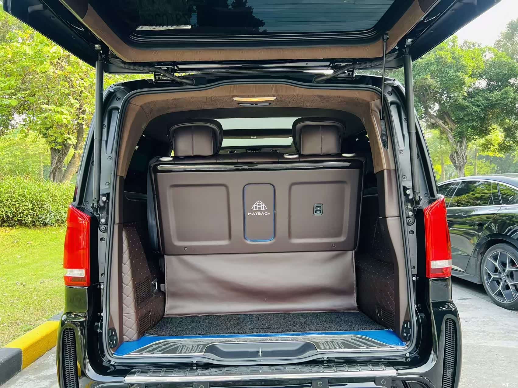 Mercedes-Benz V-Class, 2020 28