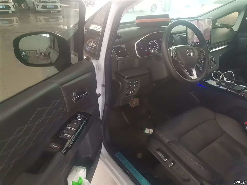 Honda Elysion, 2024 13