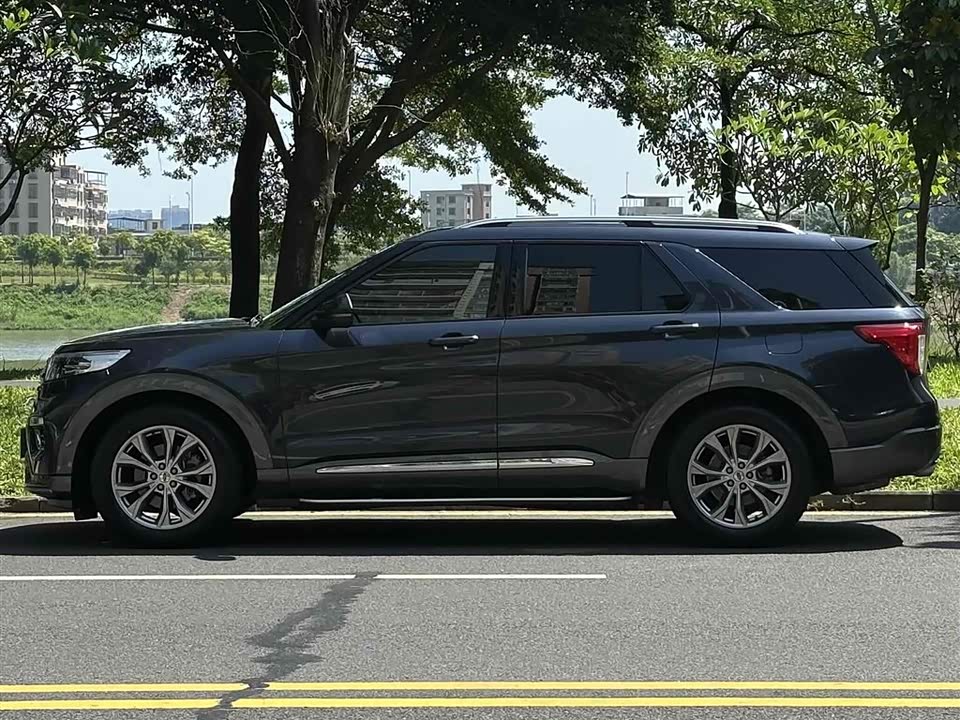 Ford Explorer Ford Explorer