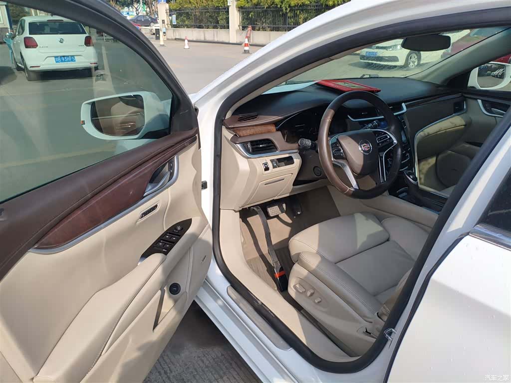 Cadillac XTS, 2015 16