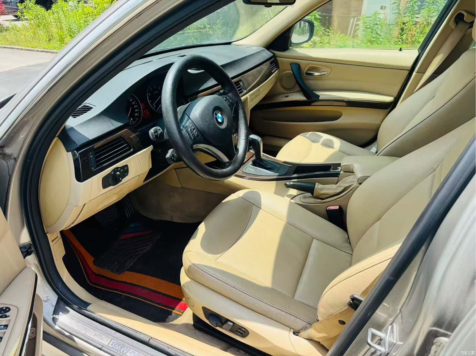 BMW 3 Series, 2011 8