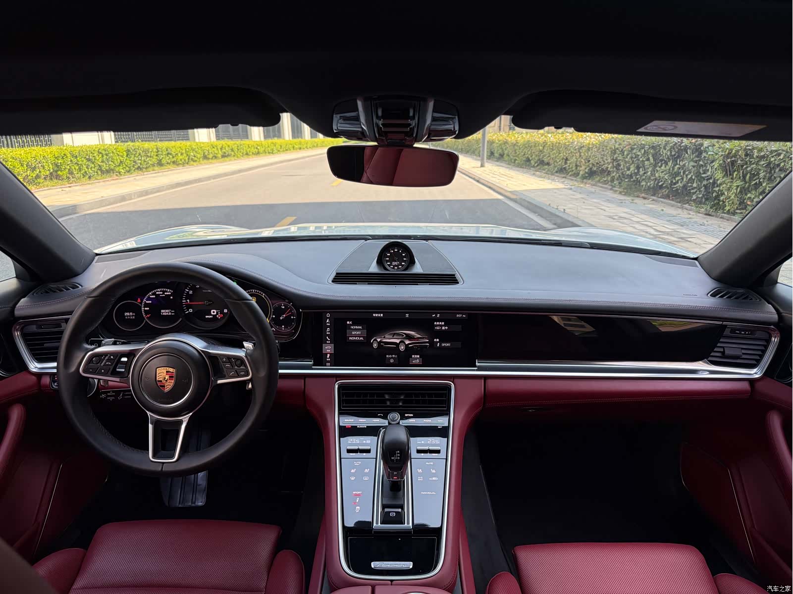 Porsche Panamera, 2018 12