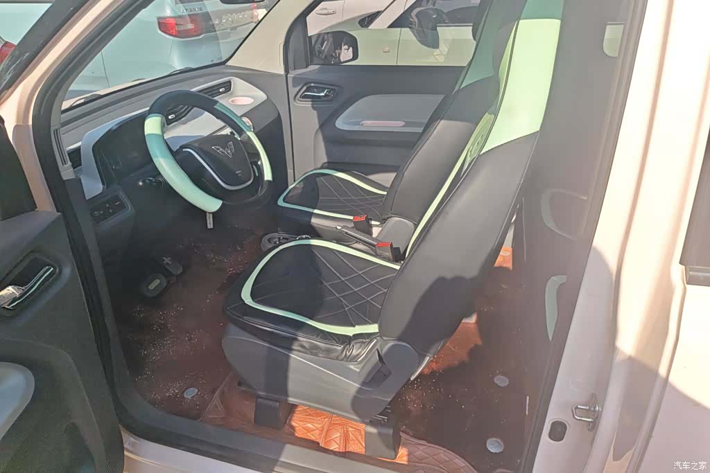 Wuling MINIEV, 2021 9