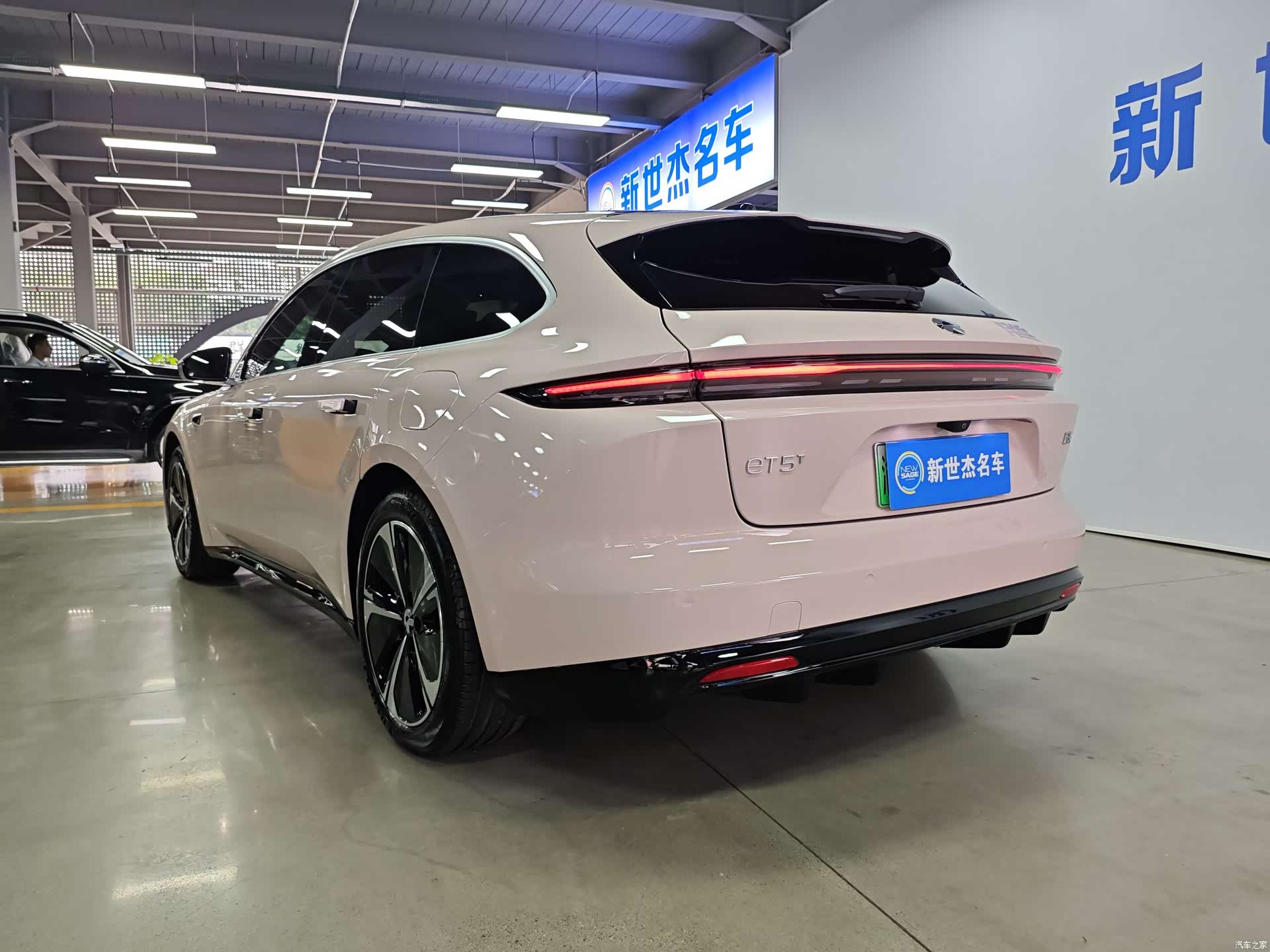 NIO ET5, 2025 12