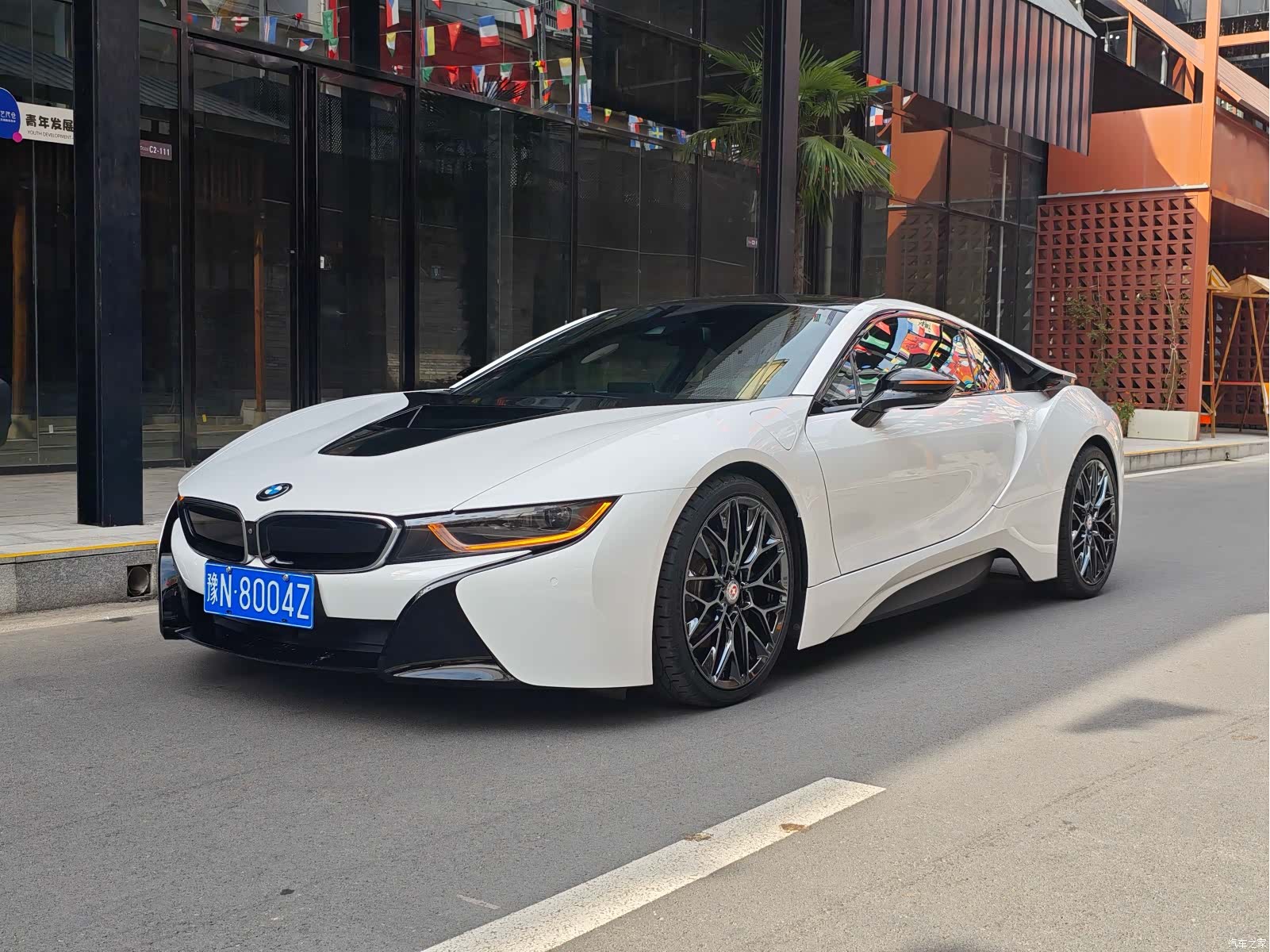 BMW i8, 2017 16