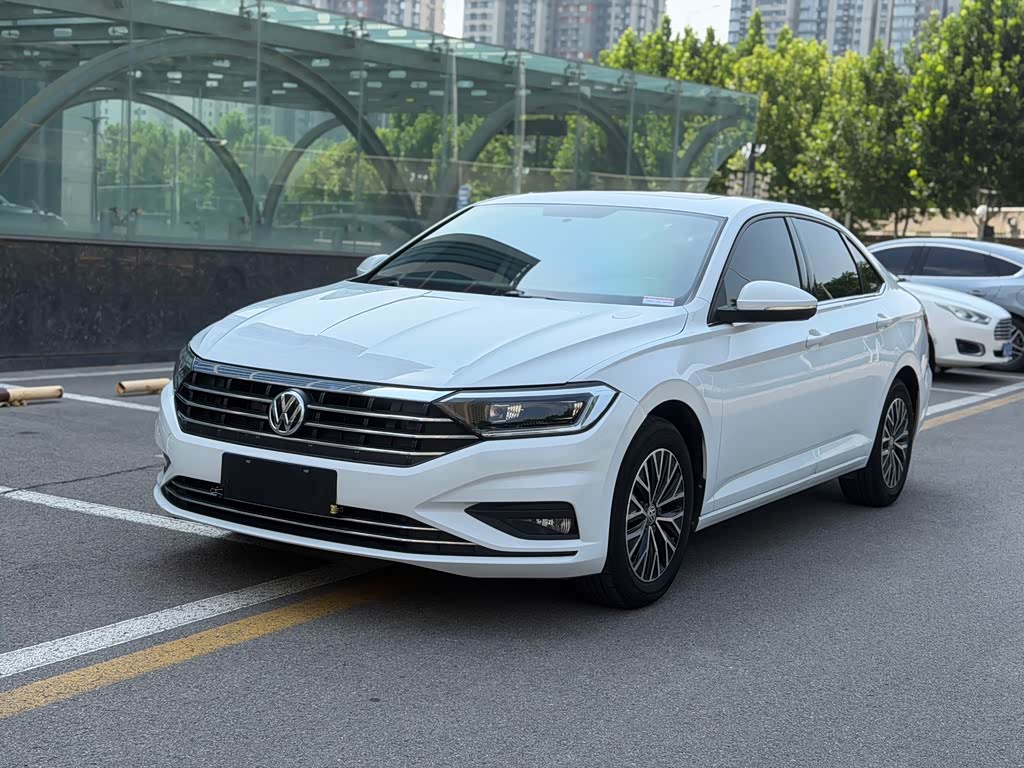 Volkswagen Sagitar