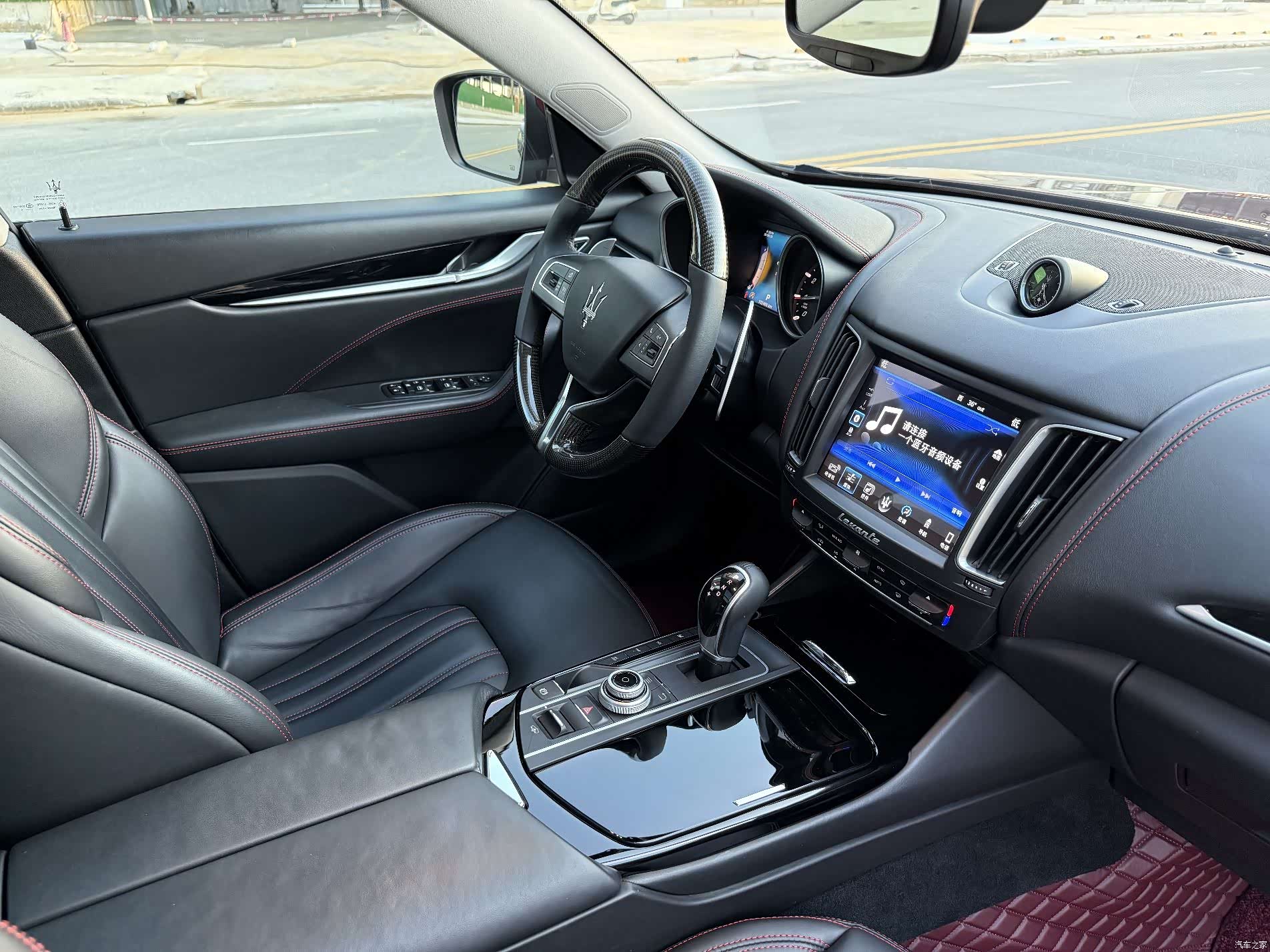 Maserati Levante, 2017 11
