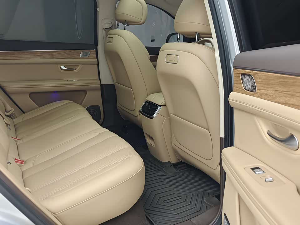 AITO Ask the world M7