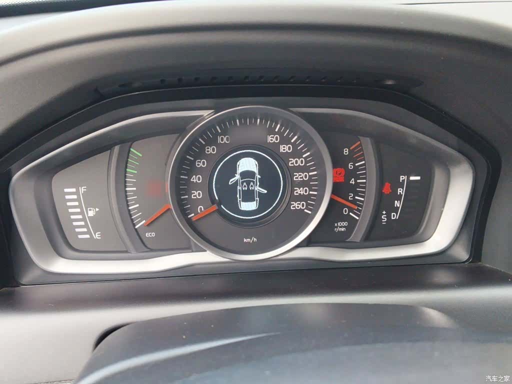 Volvo XC60, 2017 4