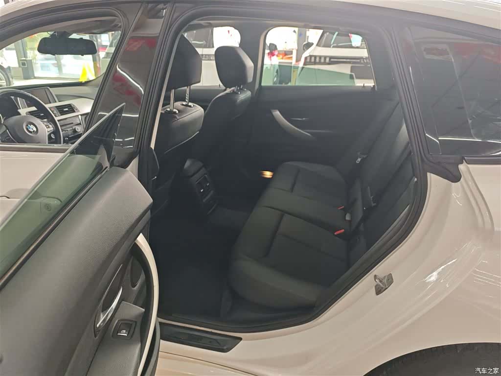 BMW 3 Series, 2017 17