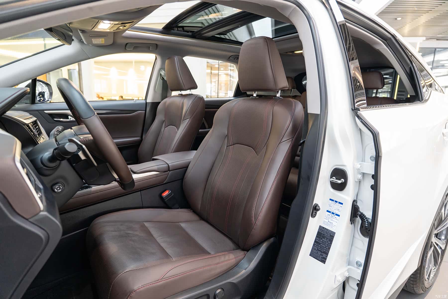 Lexus RX, 2021 11