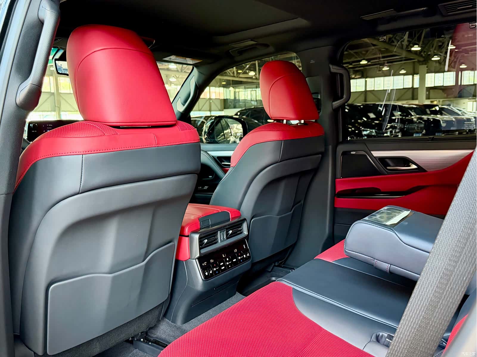 Lexus LX, 2026 27