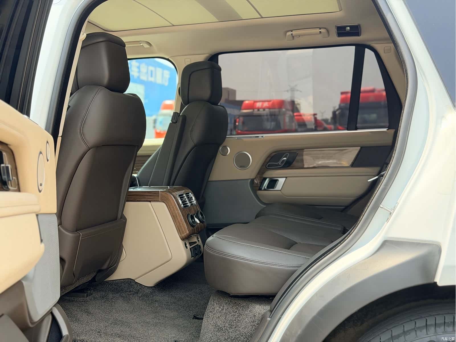 Land Rover Range Rover, 2018 17