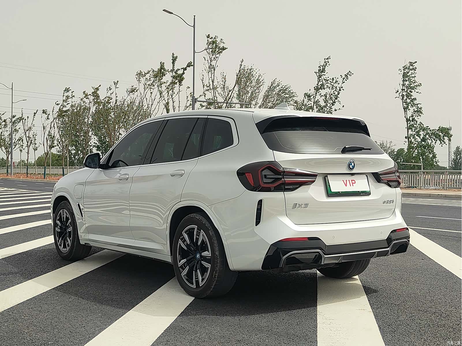 BMW iX3, 2024 7