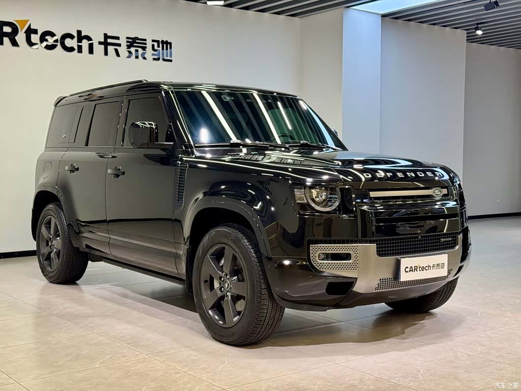 Land Rover Defender, 2023 2