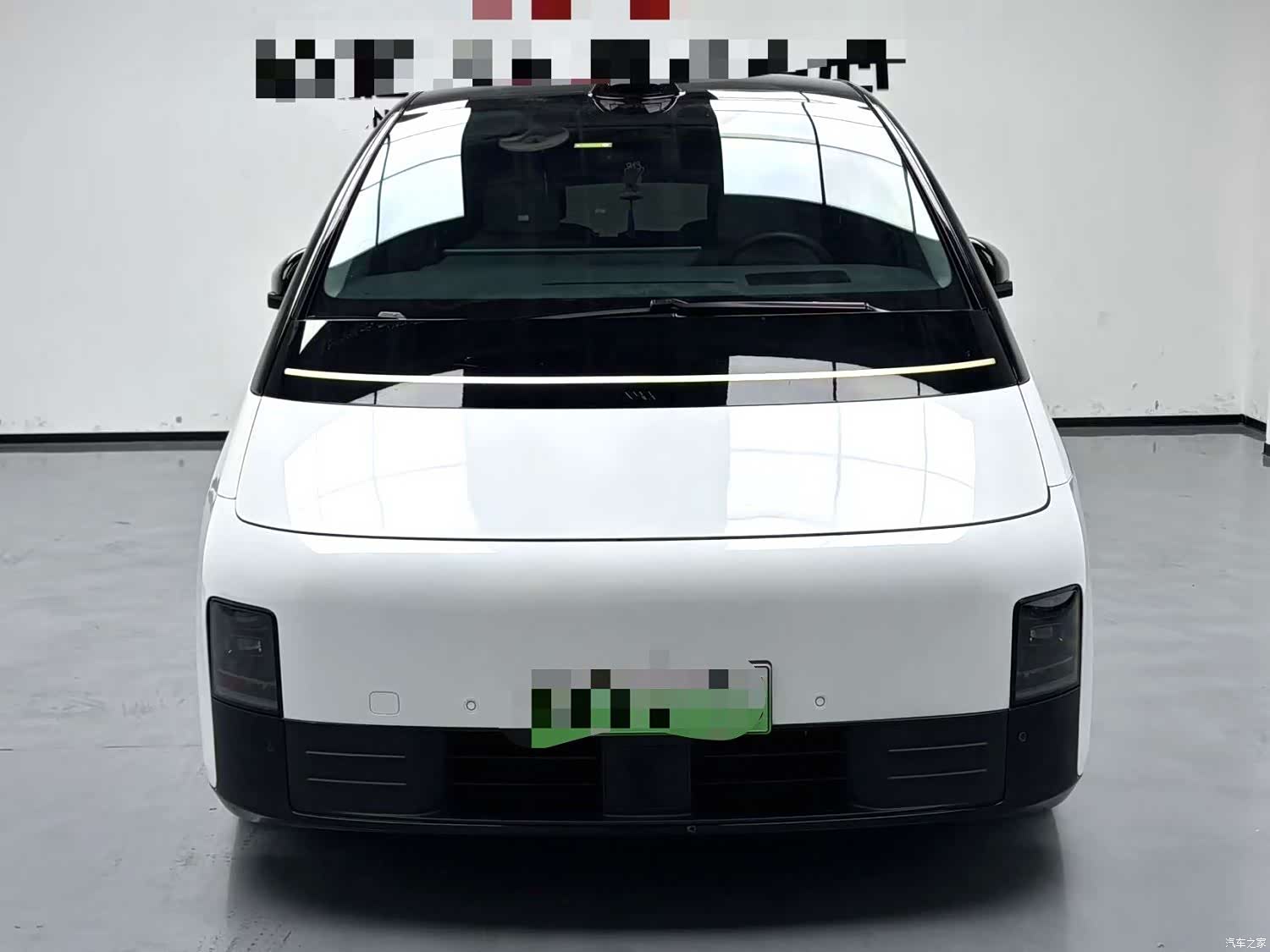 Li Auto MEGA, 2025 2