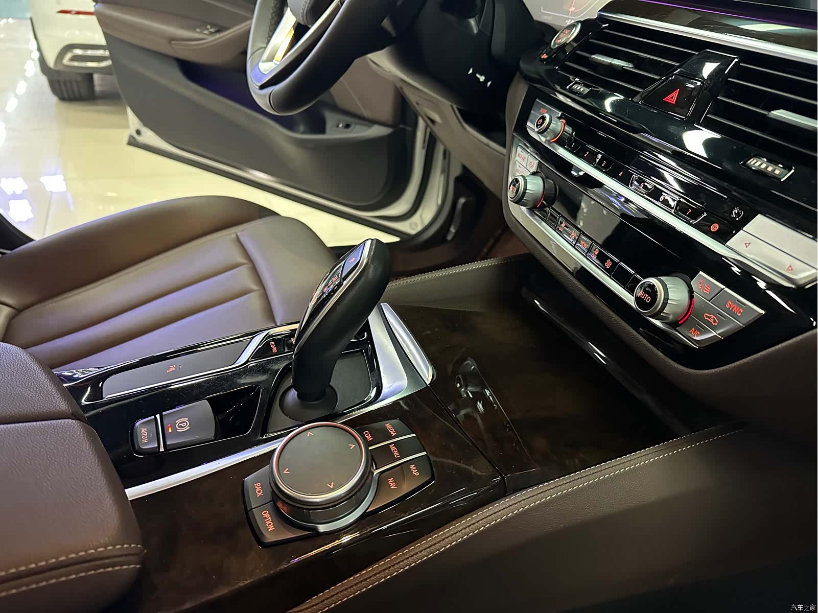 BMW 5 Series, 2020 13