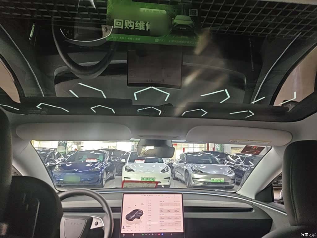 Tesla Model 3, 2024 18