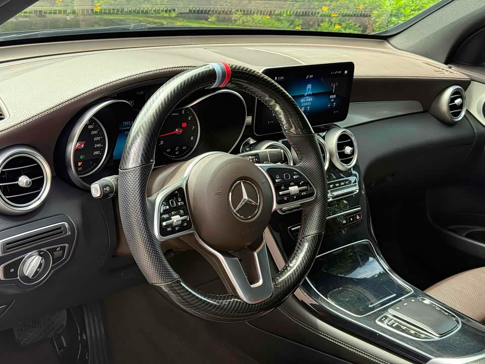 Mercedes-Benz GLC Mercedes-Benz GLC