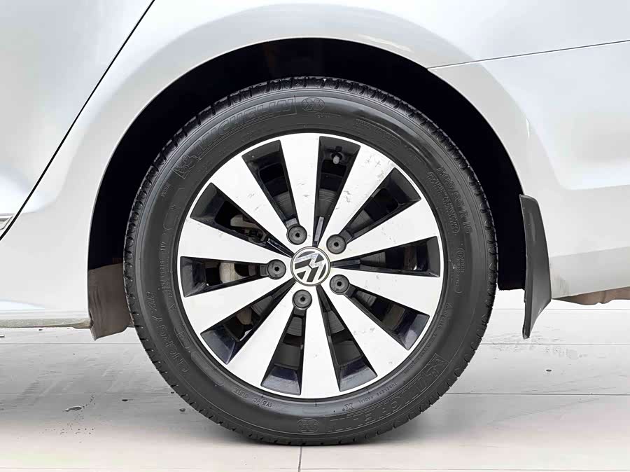 Volkswagen Sagitar 2016, фото 17
