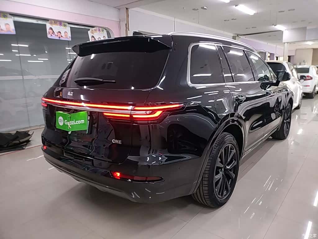 Li Auto ONE, 2022 7