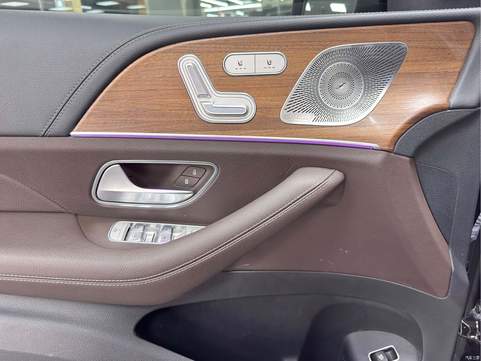 Mercedes-Benz GLS, 2022 12