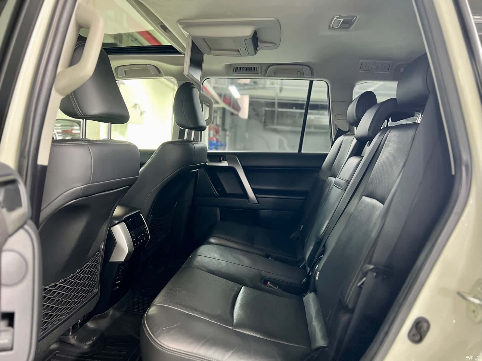 Toyota Prado, 2018 11