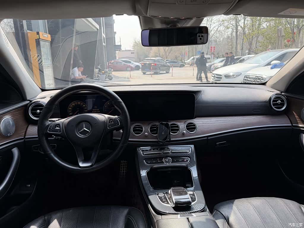 Mercedes-Benz E-Class, 2017 6
