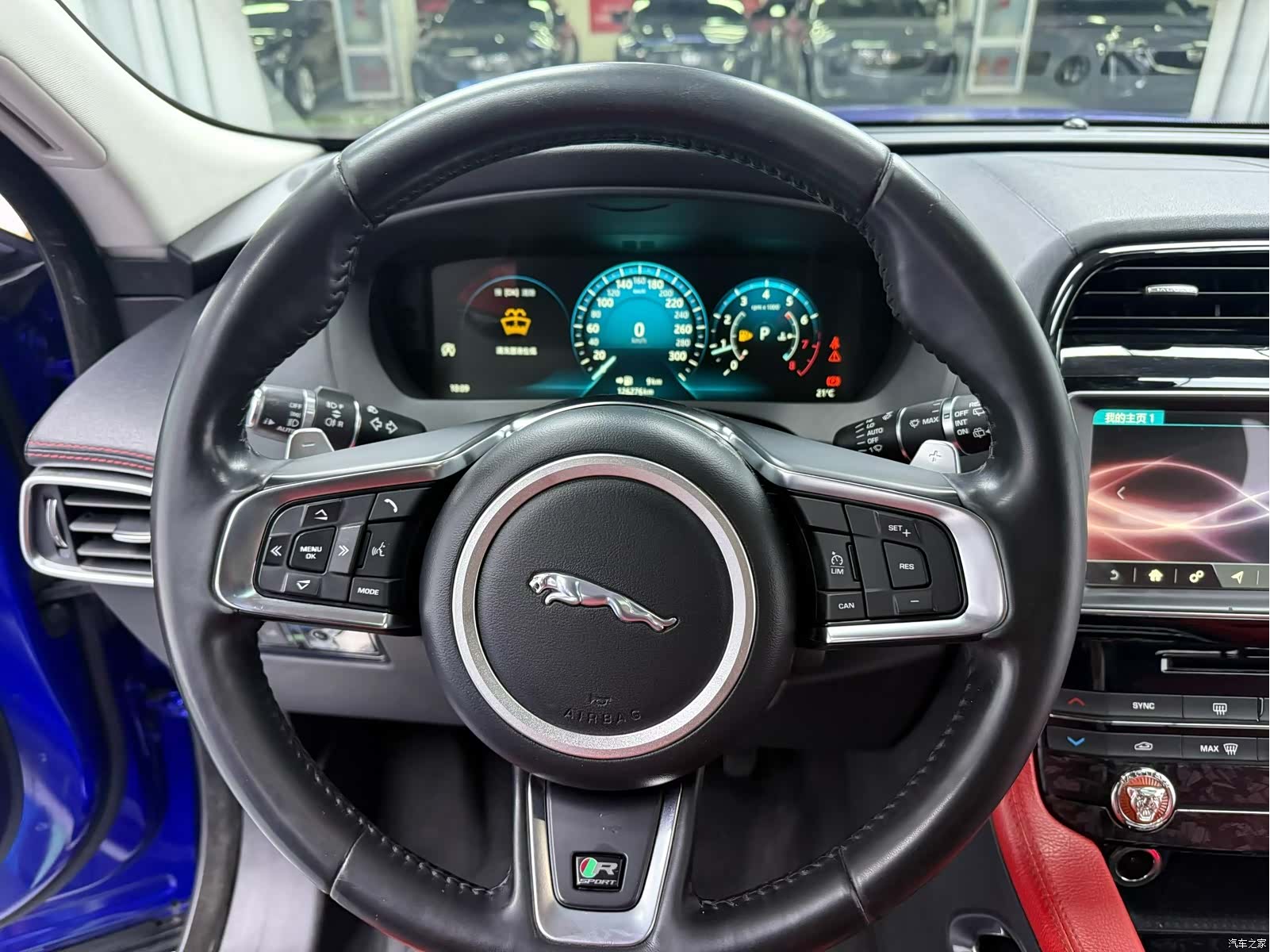 Jaguar F-PACE, 2018 4