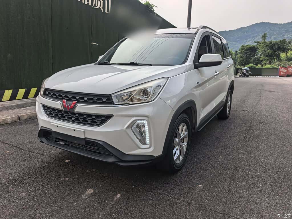 Wuling Hongguang, 2017 2