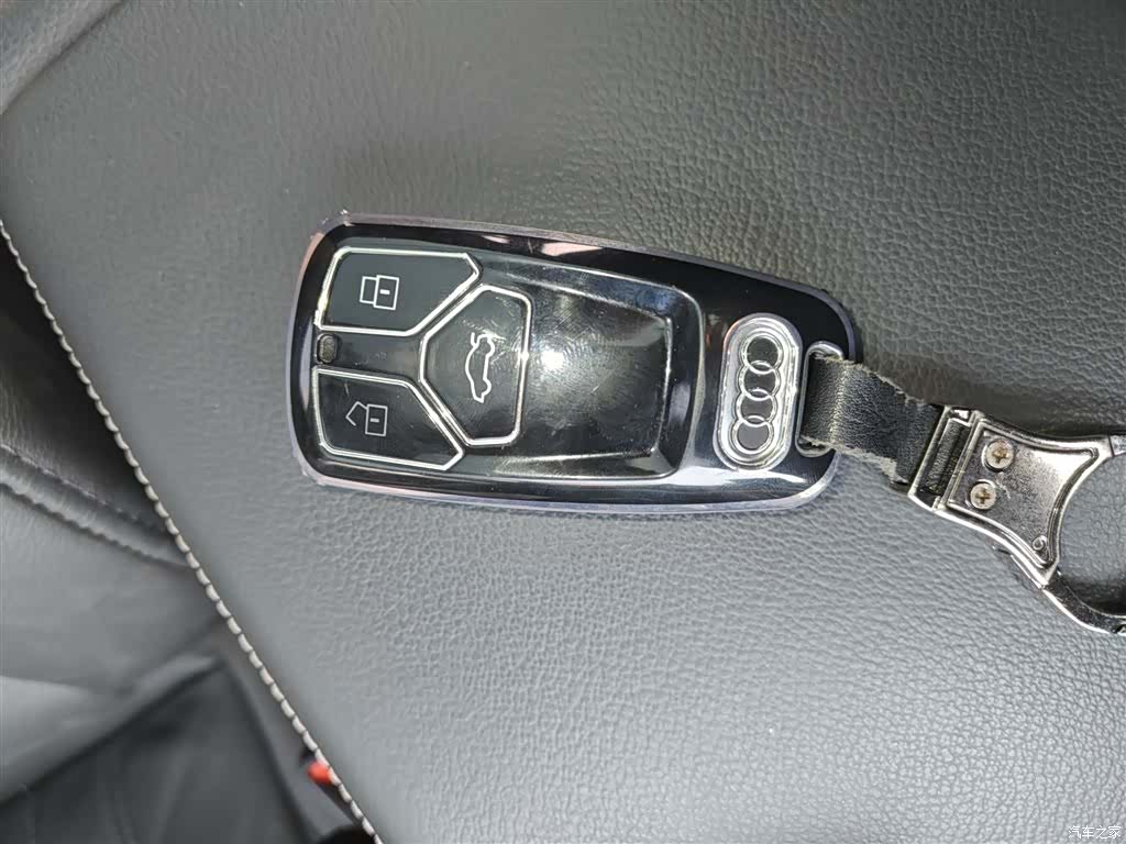 Audi Q5L, 2020 9