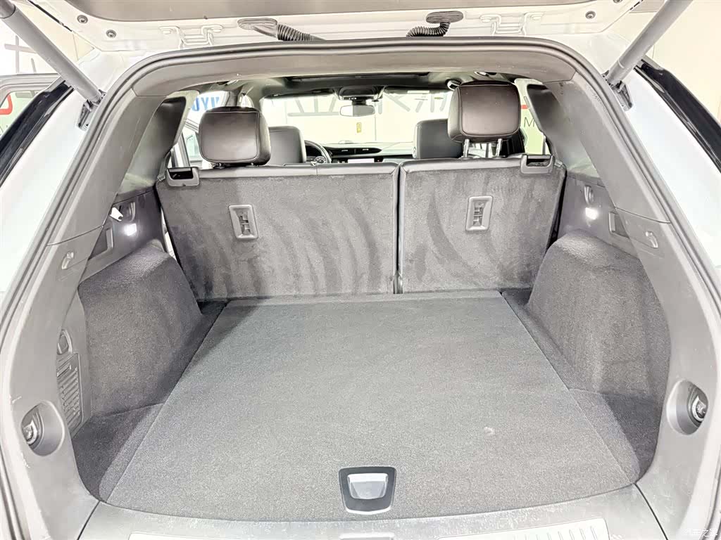 Cadillac XT5, 2021 13