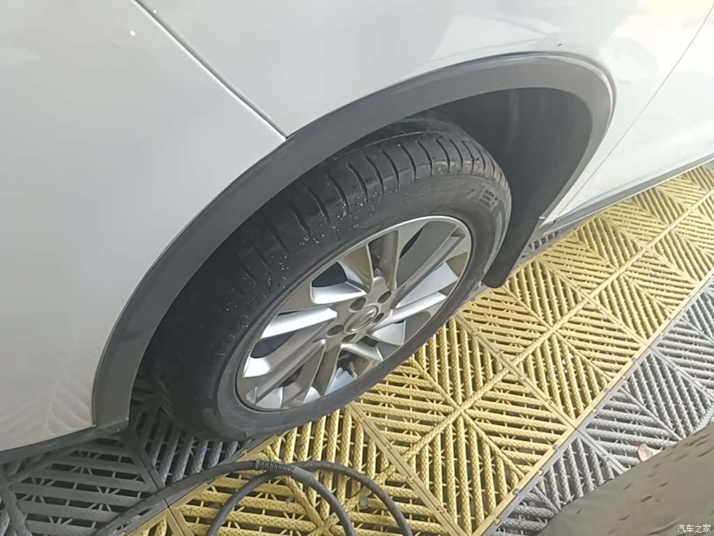 GAC GS4, 2015 23
