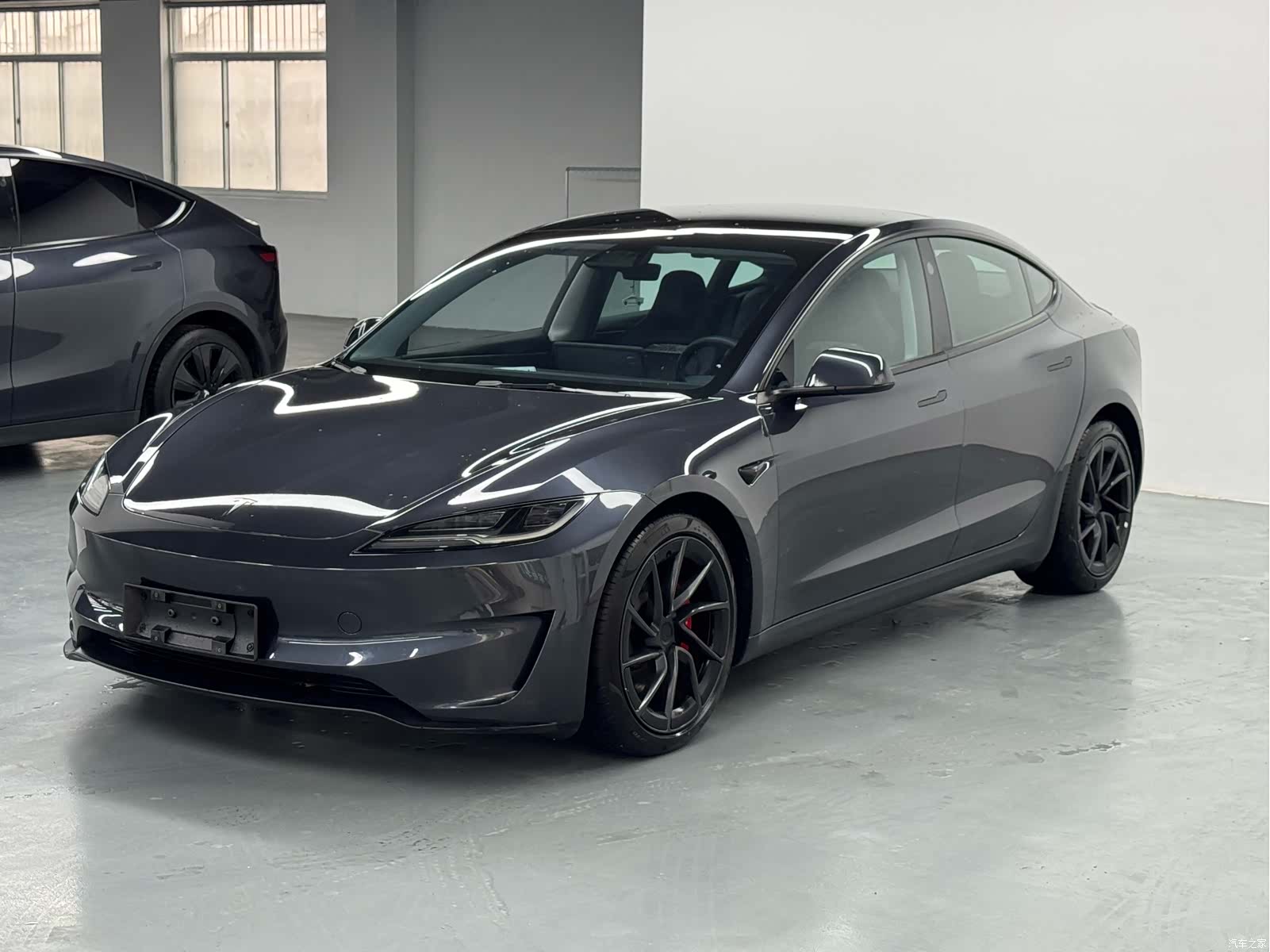 Tesla Model 3, 2024 1