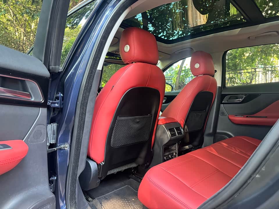 Jaguar F-PACE Jaguar F-PACE