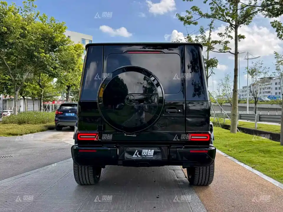 Mercedes-Benz G-class