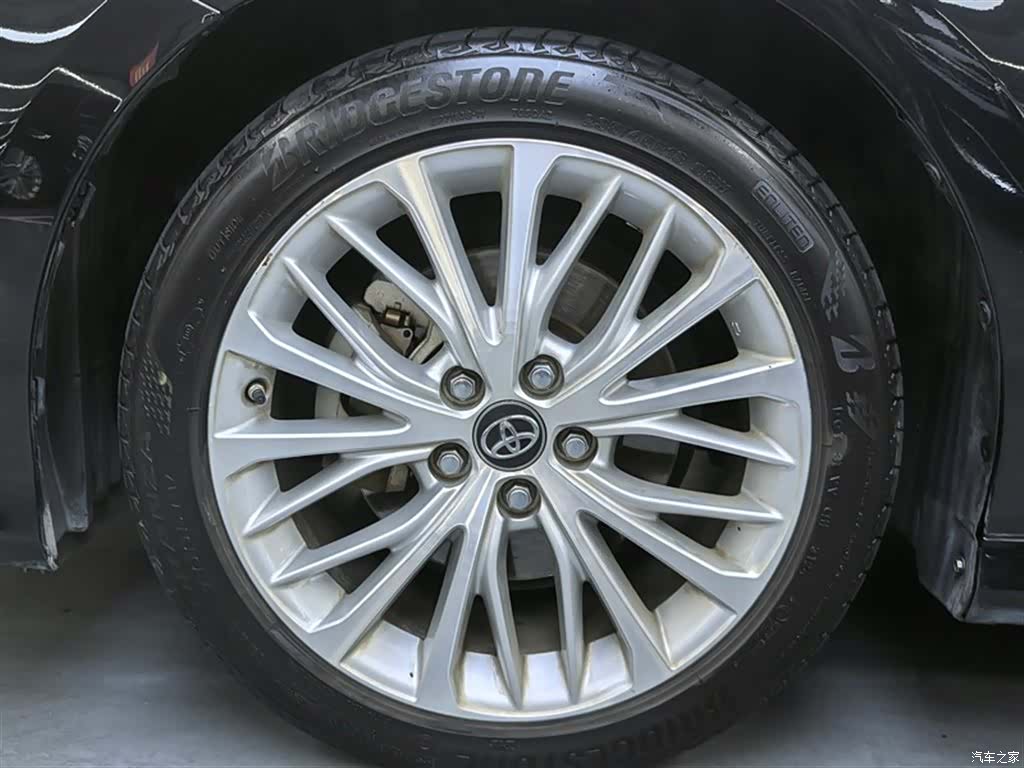Toyota Camry, 2020 13