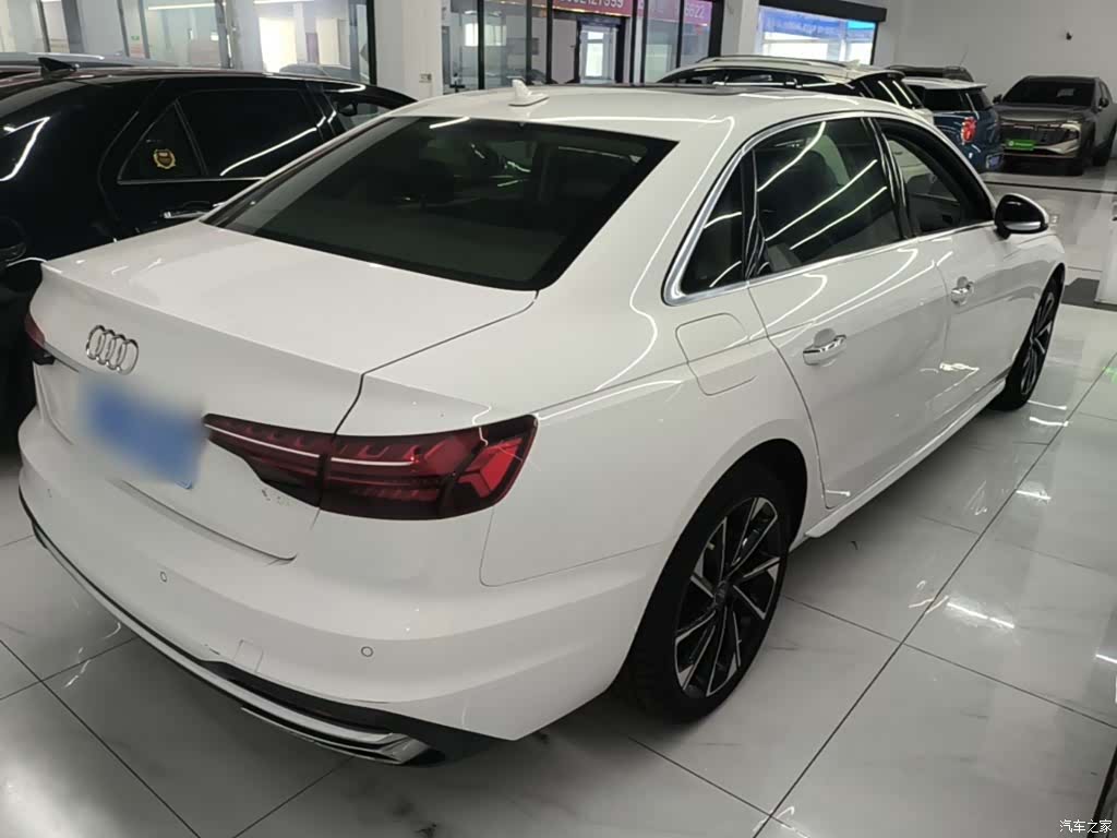 Audi A4L, 2022 7