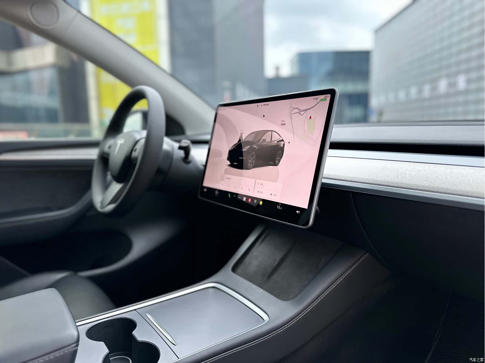 Tesla Model Y, 2023 15