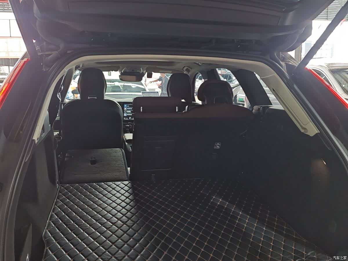 Volvo XC60, 2018 16