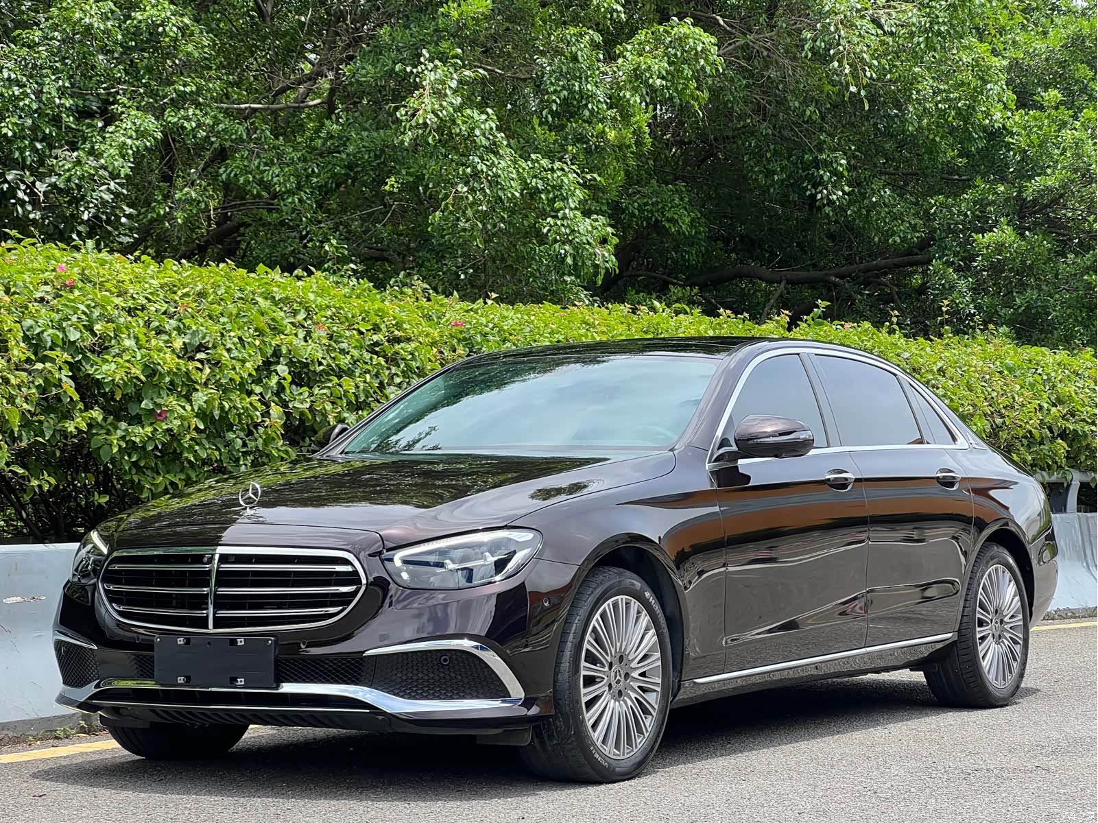 Mercedes-Benz E-Class, 2023 1