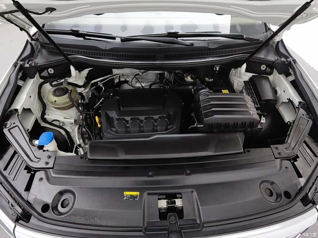 Volkswagen Viloran, 2022 6