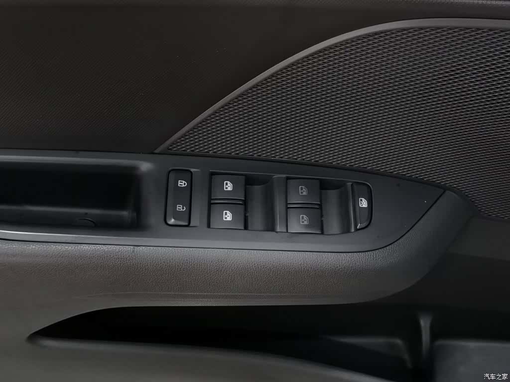 Chevrolet 320, 2019 9
