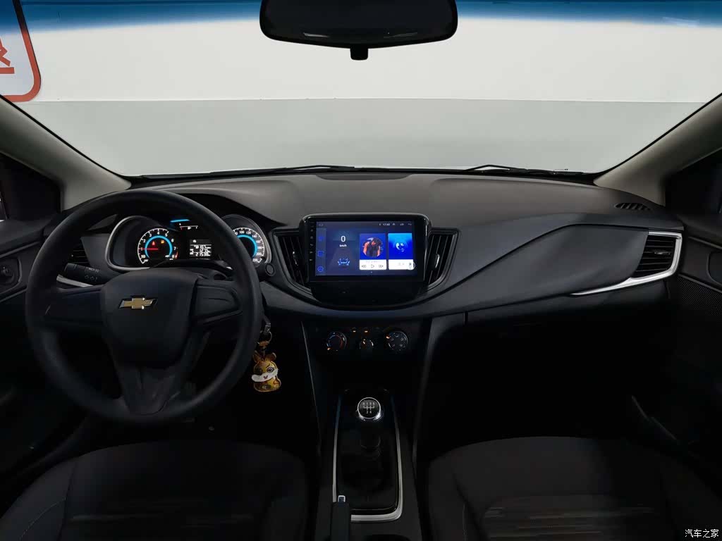 Chevrolet 320, 2019 все фото