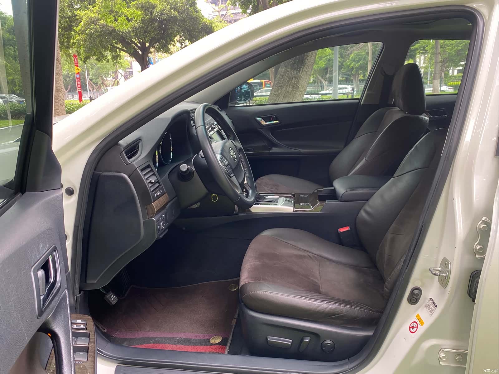 Toyota 2.5V, 2016 7
