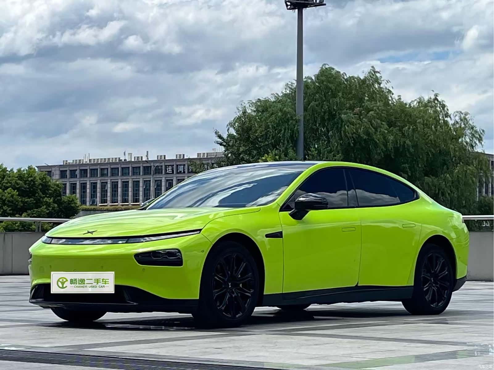 Xpeng P7, 2022 13