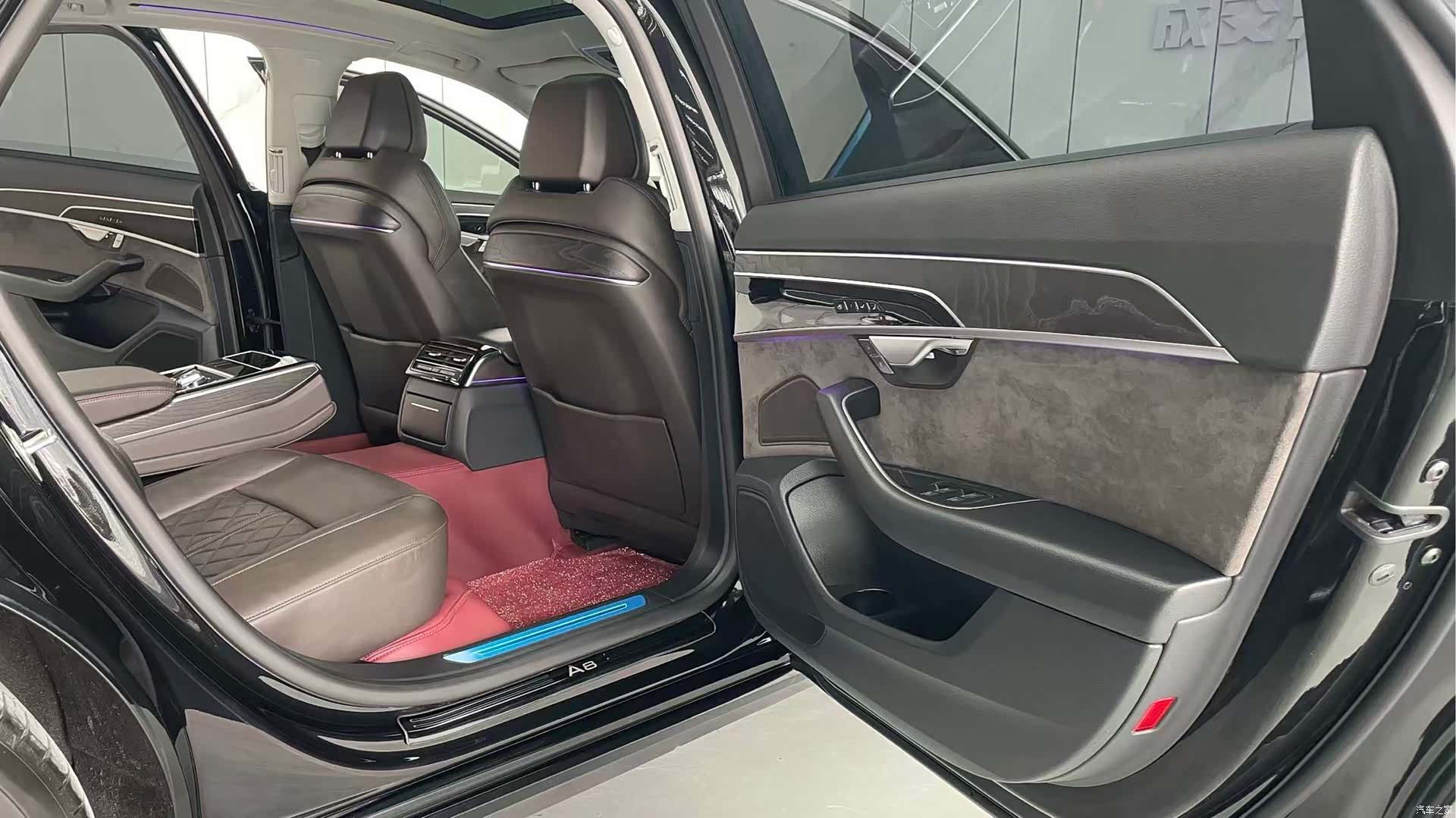Audi A8L, 2022 12